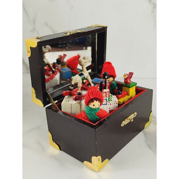 Enesco Wood Toybox Christmas Treasure Chest Music Box w/ Mirror 5" TESTED Vtg - Picture 12 of 16
